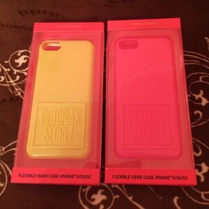 🎉last deal 🎉Victoria secret iPhonecase bundle 2